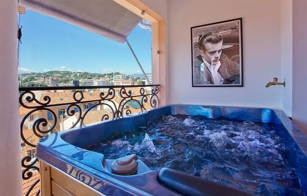 **** Aparthotel Residence Le 7Eme Art Cannes France